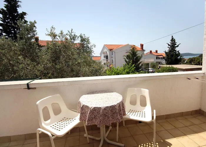 And With Parking Space Barbat, Rab - 4862 Barbat na Rabu