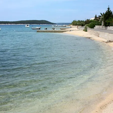 And With Parking Space Barbat, Rab - 4862 3* Barbat na Rabu