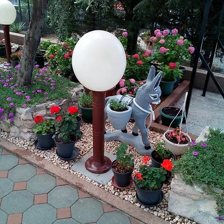 And With Parking Space Barbat, Rab - 4862 Barbat na Rabu